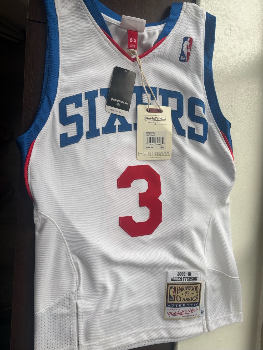 Mitchell & Ness Philadelphia 76ers Hardwood Classics Allen Iverson White Jersey